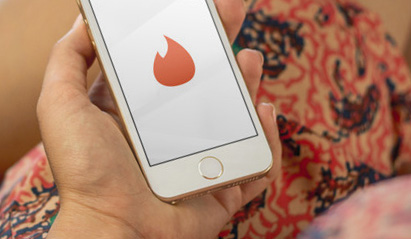 Tinder app opens on Iphone