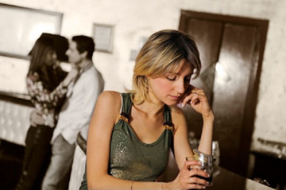 new-lonely-woman-bar